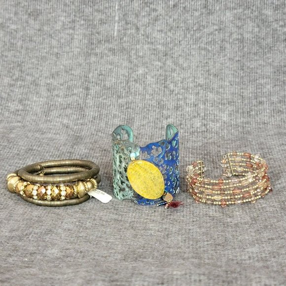 Bundle / Lot of 3 Womens Bracelets Metal Cuff Beaded Expandable Fashion Jewelry - Picture 1 of 7